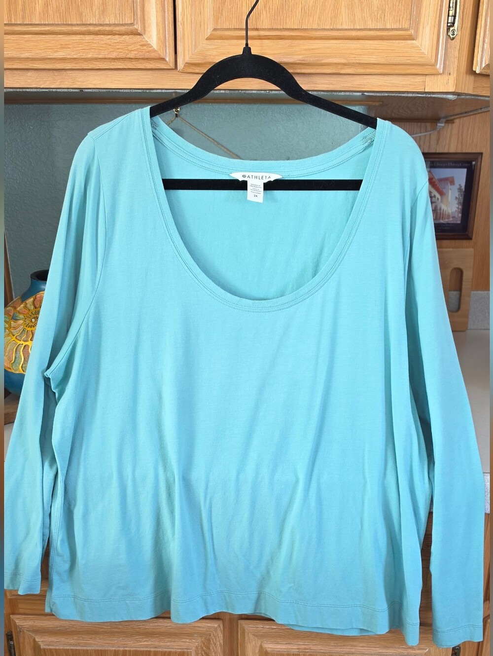 EUC Athleta Women's Long Sleeve Scoop Neck Top Mint Green 2X